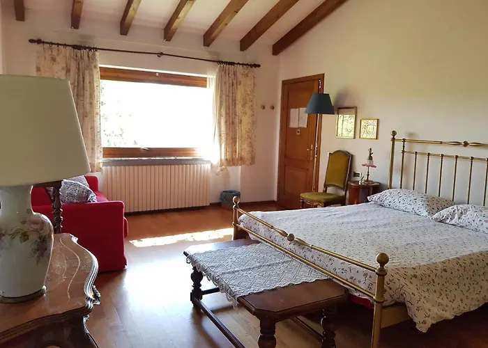 B&B La Casaccia 베르바니아